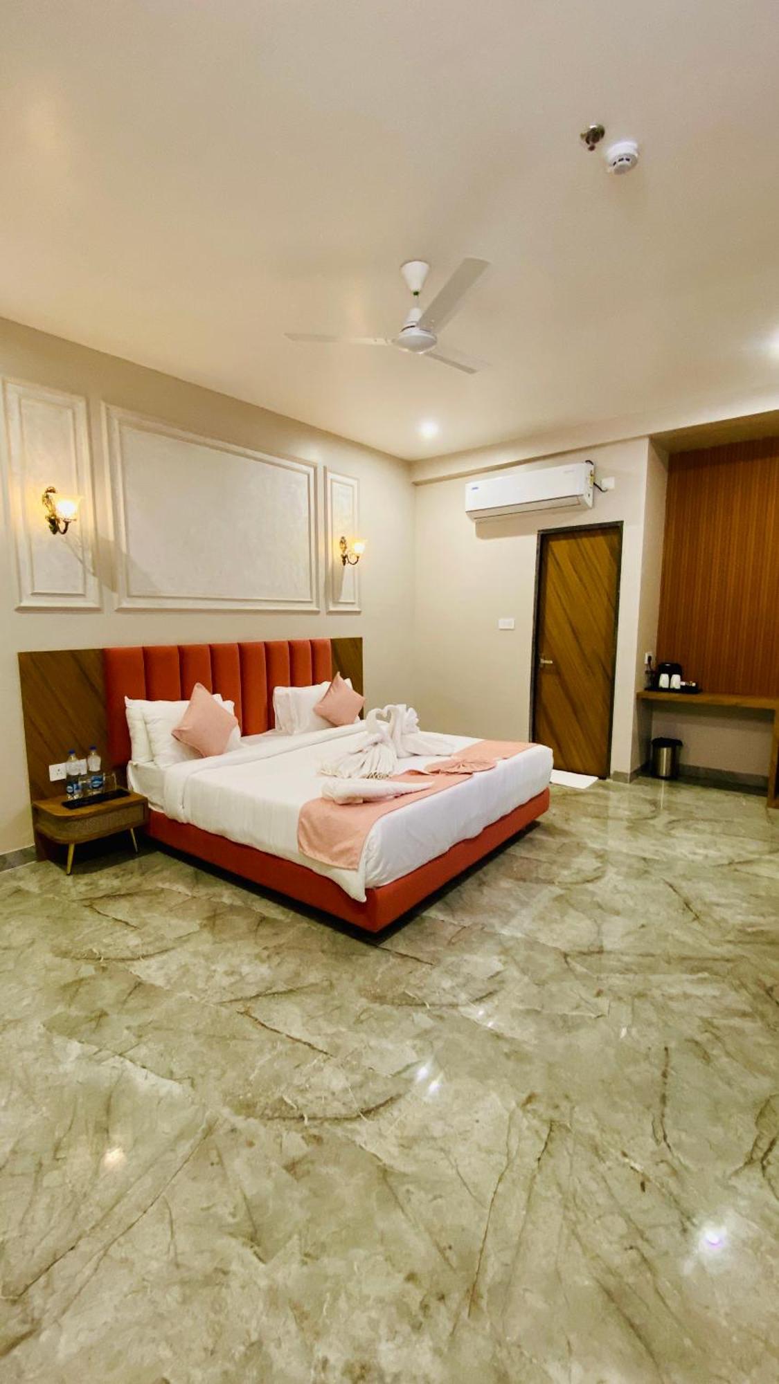 Anantara Club And Resort, 乌贾因 客房 照片
